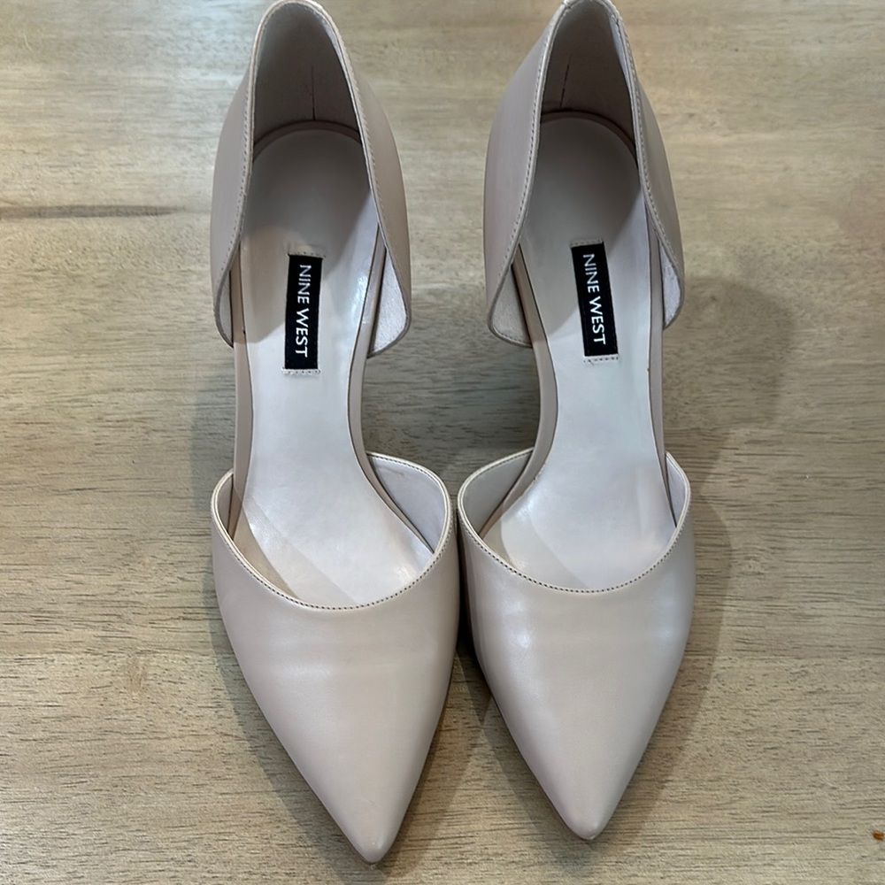 Nine West Women's Tan Heels NWOT